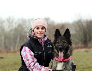 Cira vom Felsenschloß Cira vom Felsenschloß