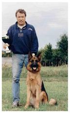 Max aus der neuen Hauffstraße Max aus der neuen Hauffstraße